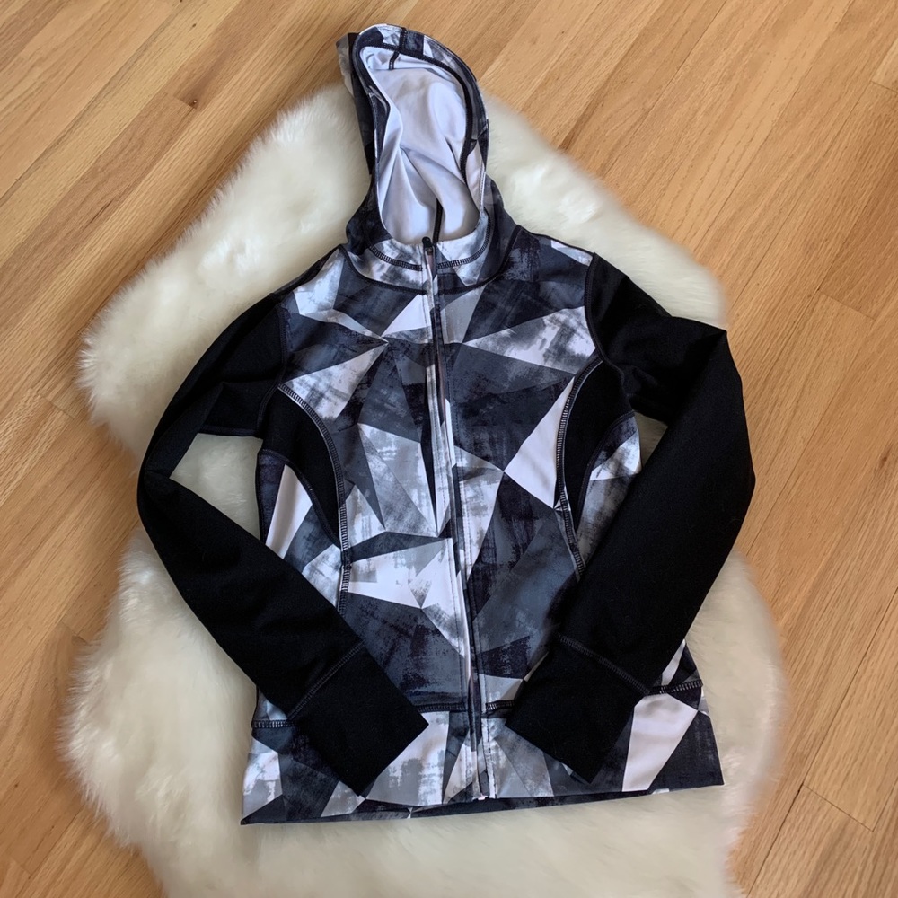 Like New! Zella Girl Black & White Zip‎ Up, Medium